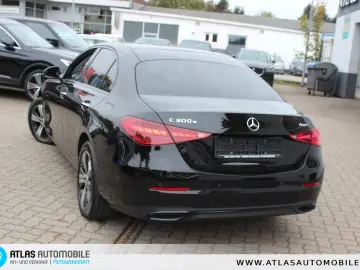 MERCEDES-BENZ C 300 e 4Matic Avantgarde LED=PANO=LEDER