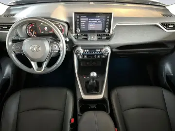 TOYOTA RAV 4 2.0 4x2 Team D  LED ACC CAM SHZ CarPlay PD