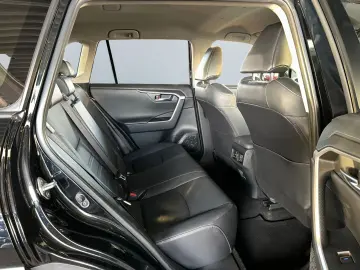 TOYOTA RAV 4 2.0 4x2 Team D  LED ACC CAM SHZ CarPlay PD