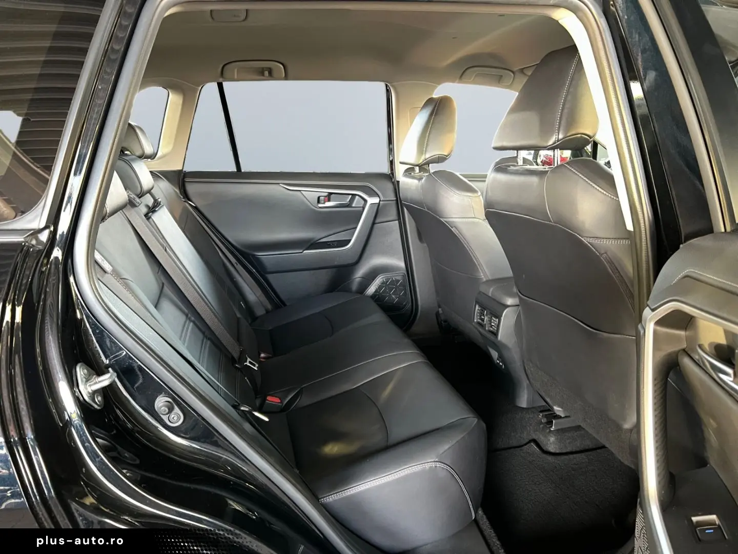 TOYOTA RAV 4 2.0 4x2 Team D  LED ACC CAM SHZ CarPlay PD