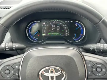 TOYOTA RAV4 2.5 Hybrid e-CVT LED Navi Kamera Alu Euro6d
