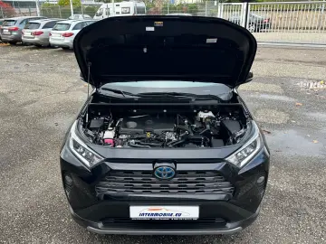 TOYOTA RAV4 2.5 Hybrid e-CVT LED Navi Kamera Alu Euro6d