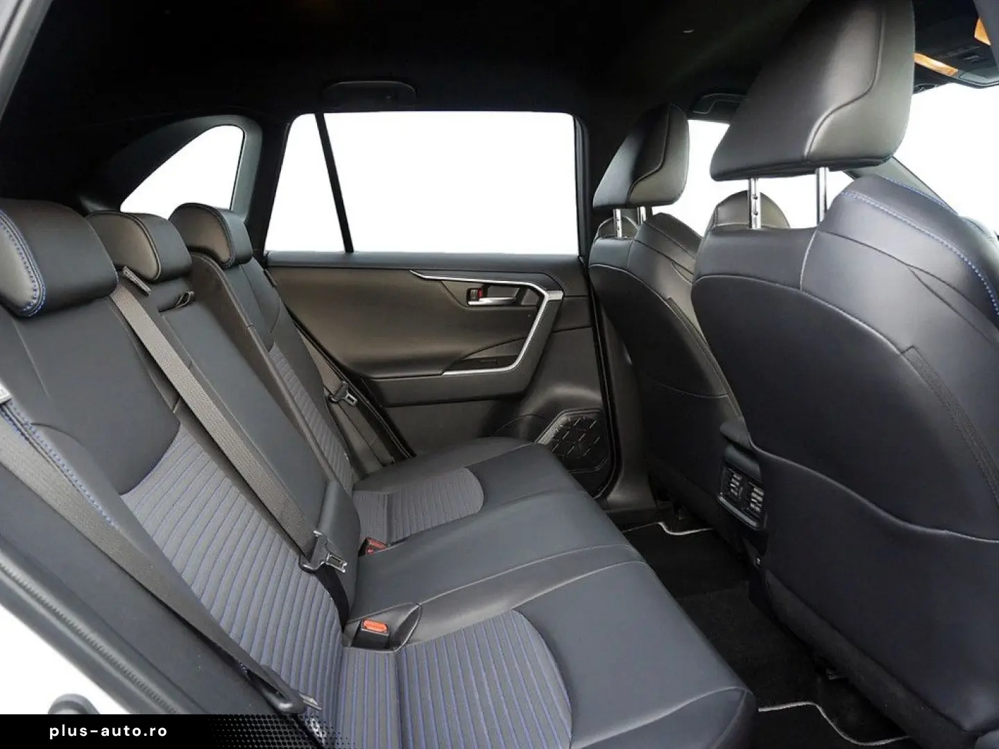 TOYOTA RAV 4 2.5 Hybrid Style Selection