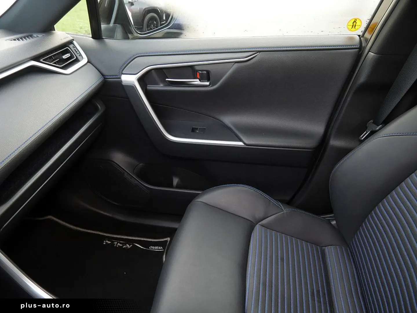 TOYOTA RAV 4 2.5 Hybrid Style Selection