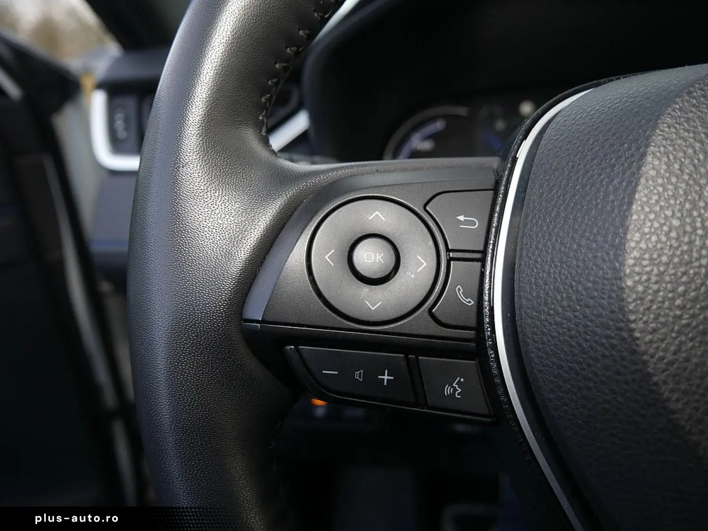 TOYOTA RAV 4 2.5 Hybrid Style Selection