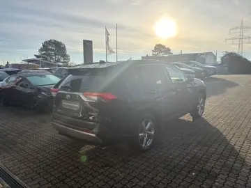 TOYOTA RAV 4 4x2 Team Deutschland