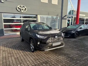 TOYOTA RAV 4 4x2 Team Deutschland