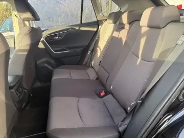 TOYOTA RAV 4 4x2 Team Deutschland