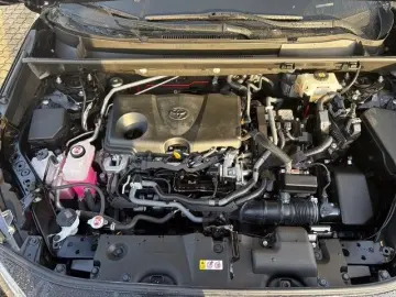 TOYOTA RAV 4 4x2 Team Deutschland