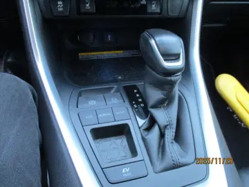 TOYOTA RAV4 2.5 Hybrid 4x2 Black Edition