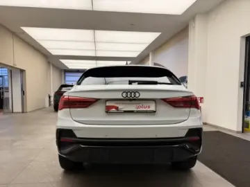 AUDI Q3 Sportback 45 TFSI e S-LINE ACC PANO RFK MATRI