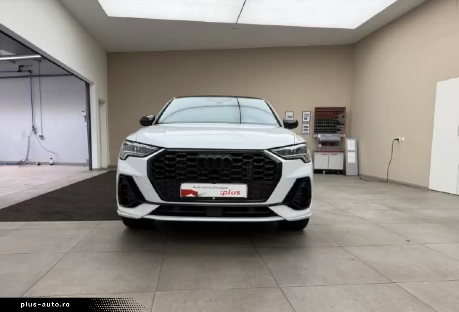 AUDI Q3 Sportback 45 TFSI e S-LINE ACC PANO RFK MATRI