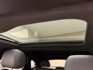 AUDI Q3 Sportback 45 TFSI e S-LINE ACC PANO RFK MATRI