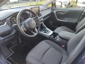 TOYOTA RAV4 2.5l Hybrid Team D  1.Hand