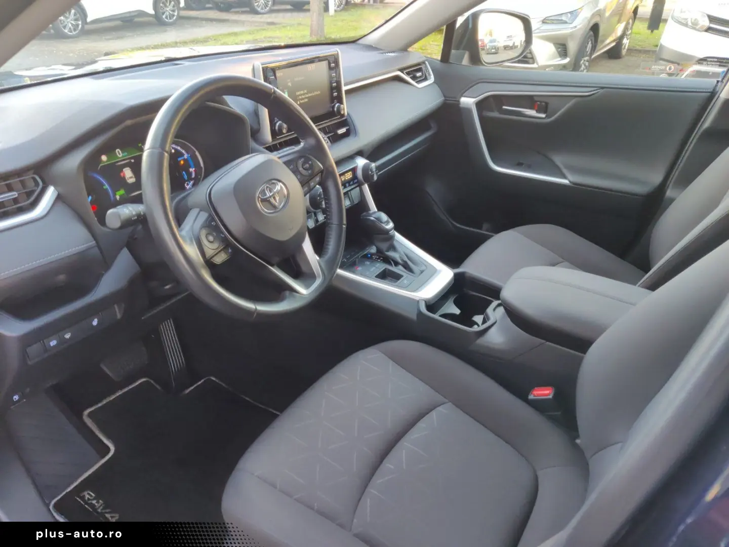 TOYOTA RAV4 2.5l Hybrid Team D  1.Hand