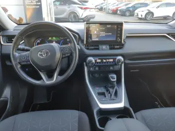 TOYOTA RAV4 2.5l Hybrid Team D  1.Hand