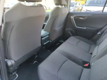 TOYOTA RAV4 2.5l Hybrid Team D  1.Hand