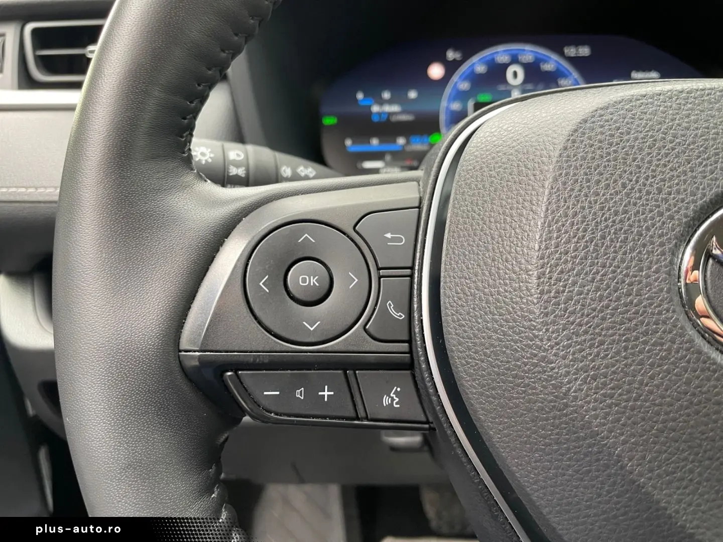 TOYOTA RAV 4 2.5 4x2 Hybrid Lounge  Leder 360  JBL 4xSH