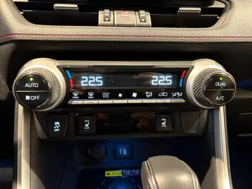 TOYOTA RAV 4 Plug-in Hybrid Comfort HUD SHZ Kamera ACC