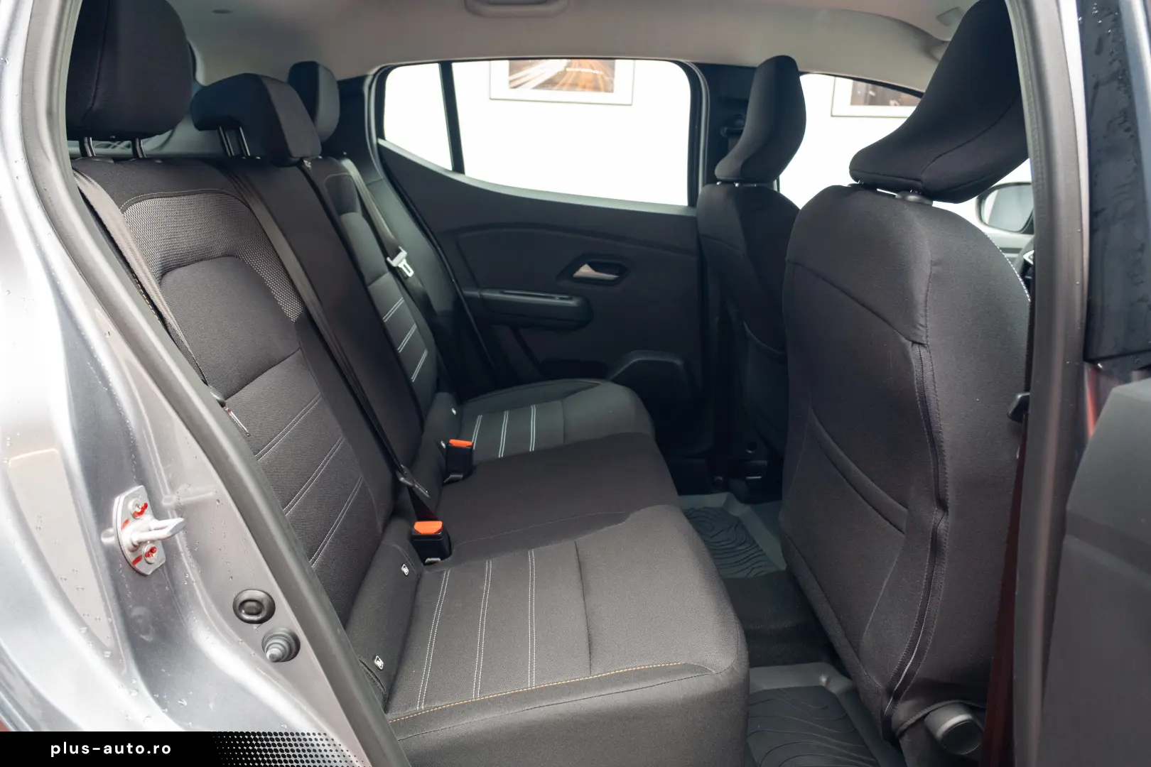 LEASING OPERATIONAL   CHIRIE LUNARA  355 EUR TVA INCLUS