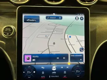 MERCEDES-BENZ C 300 4matic AMG AMG MBUX Night Pano