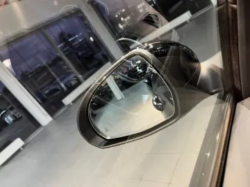 MERCEDES-BENZ C 300 4matic AMG AMG MBUX Night Pano