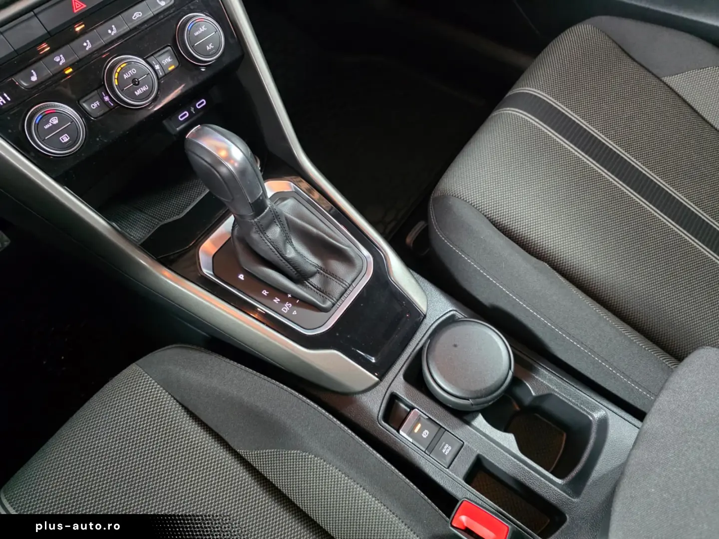 VOLKSWAGEN T ROC 1.5TSI 150CP DSG DESIGN 2021