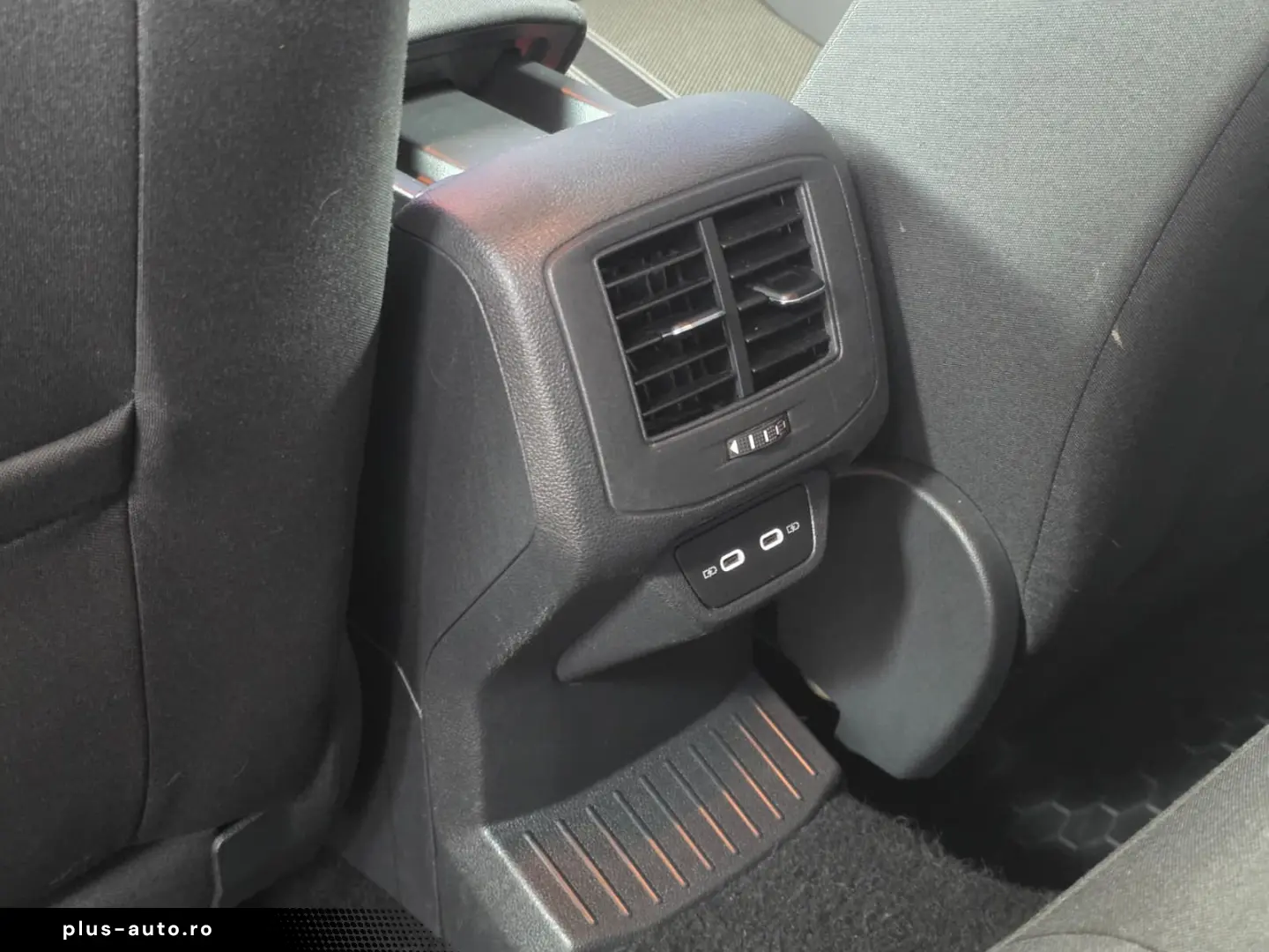 VOLKSWAGEN T ROC 1.5TSI 150CP DSG DESIGN 2021