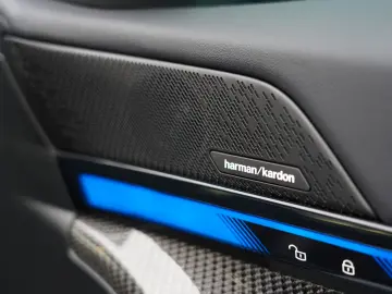 BMW 520d xDrive M Sport ICONIC 360 HUD MEMO H&K KEY