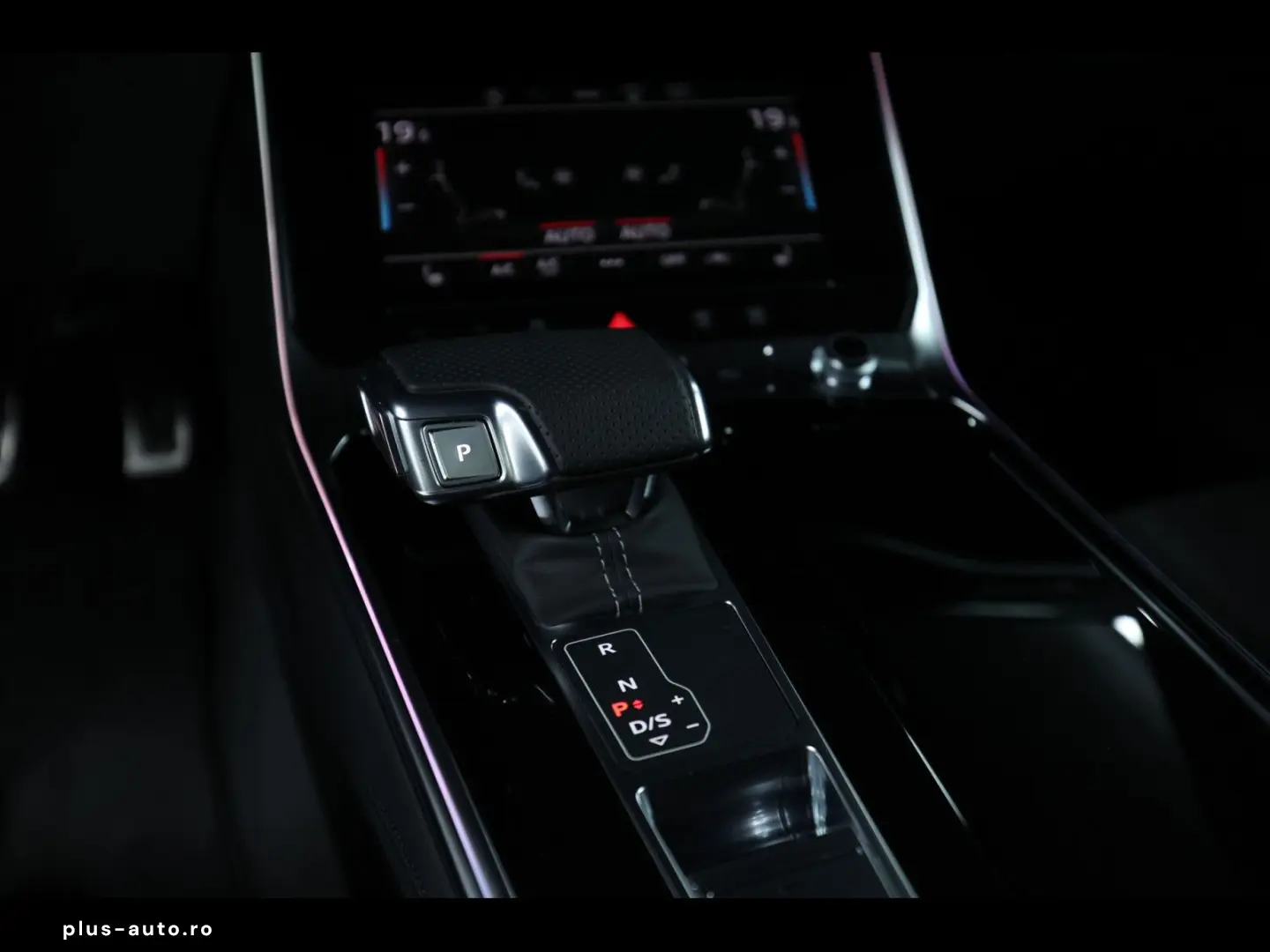 AUDI RS6 AVANT PERFORMANCE INDIVIDUAL GOODWOOD GREEN