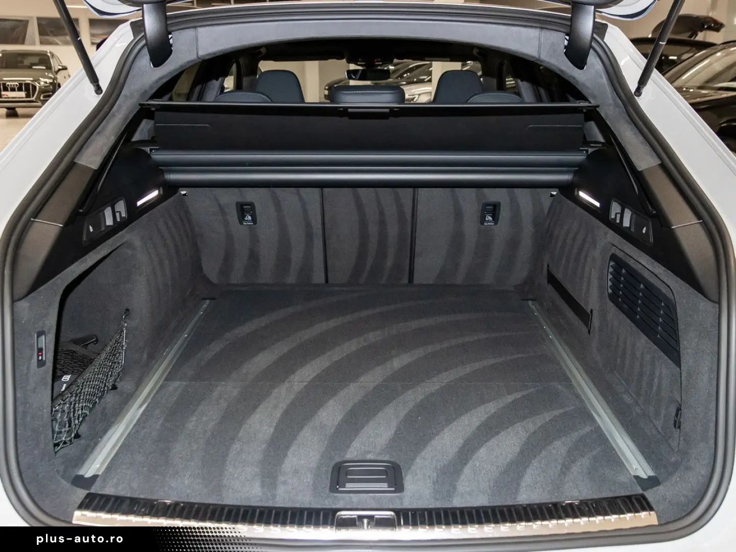 AUDI RS 6 Avant TFSI quattro HUD Pano Keramik 305km h