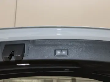 AUDI RS 6 Avant TFSI quattro HUD Pano Keramik 305km h