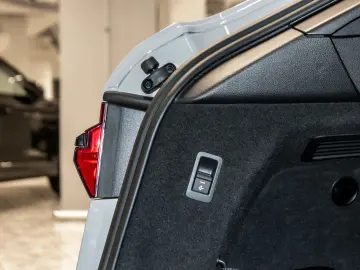 AUDI RS 6 Avant TFSI quattro HUD Pano Keramik 305km h