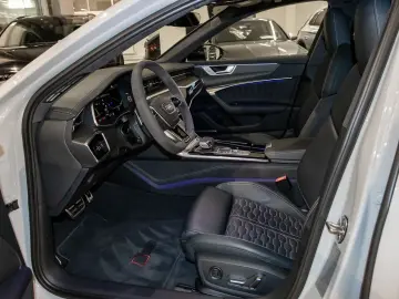 AUDI RS 6 Avant TFSI quattro HUD Pano Keramik 305km h