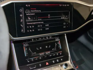 AUDI RS 6 Avant TFSI quattro HUD Pano Keramik 305km h