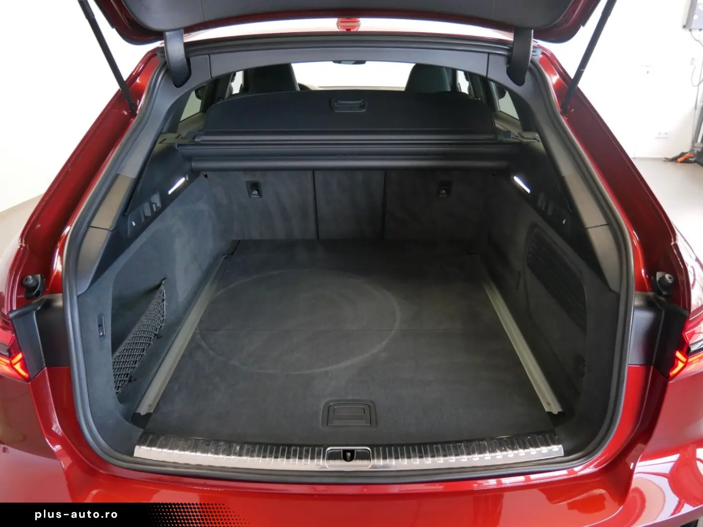 AUDI RS 6 Avant performance tiptr. MATRIX AHK PANO HE