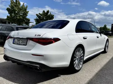 Mercedes-Benz S 63 AMG E Night FirstClass