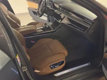 AUDI A8 L 60 TFSI e quattro tiptronic -