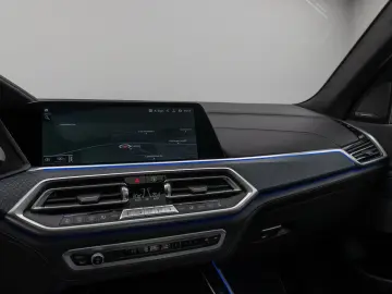 BMW X5 xD40d Spezial Edition M Sport Pano.360 Laser