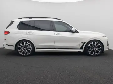 BMW X7 M60i xD 360 SkyLounge Individual-Voll 23Zoll