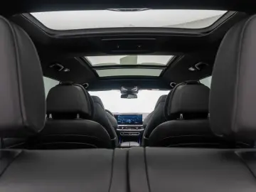 BMW X7 M60i xD 360 SkyLounge Individual-Voll 23Zoll