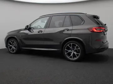 BMW X5 xD30d M Sport Panorama Kamera Laser HUD HiFi