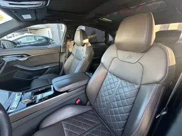 AUDI A8 50 TDI L quattro Black Edition HUD Matrix