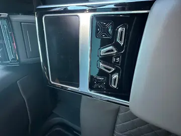 AUDI A8 50 TDI L quattro Black Edition HUD Matrix