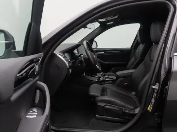 BMW X3 xD30e Leder HUD DAB Kamera Laser Sport 20Zoll