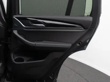 BMW X3 xD30e Leder HUD DAB Kamera Laser Sport 20Zoll