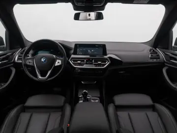 BMW X3 xD30e Leder HUD DAB Kamera Laser Sport 20Zoll