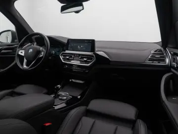BMW X3 xD30e Leder HUD DAB Kamera Laser Sport 20Zoll