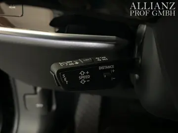 AUDI A8 60 TFSIe Quattro HUD ACC 360  4-Zonen CarPlay
