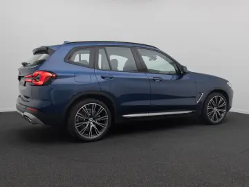 BMW X3 xD20i Kamera DAB HiFi AHK Leder Sport 21Zoll